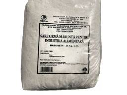 Сіль кам'яна в мішках по 25 кг