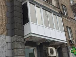 Скління балконів та лодж