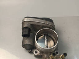 Skoda Octavia A5 2.0 FSI Дроссельная заслонка 06F133062