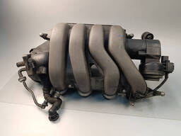 Skoda Octavia A5 2.0 FSI Впускной коллектор 06F133210D