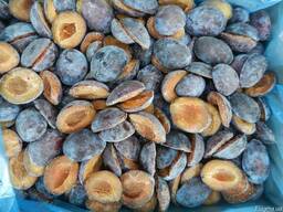 Слива без косточки замороженная