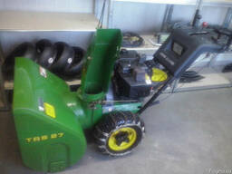 Снегоуборочный агрегат John Deere trs 27