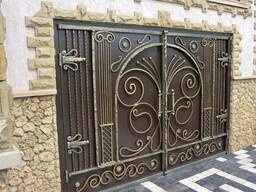 Создаем надежные ограждения и навесы для вашего дома и бизнеса