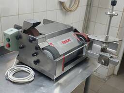 Станок марки Knecht для заточування ножів