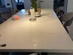 Стільниця кам'яна