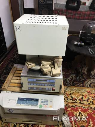 Стоматологічна вакуумна піч для випалу порцеляни, Unik 100.