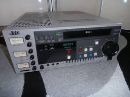 Студийный видеомагнитофон S-VHS, VHS JVC BR-S610E PAL