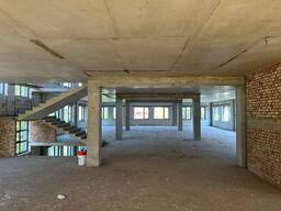 Сучасна комерційна окрема будівля загальною площею 2000 кв. м Софіївська Борщагівка