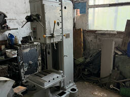 Сверлильный станок 2н135