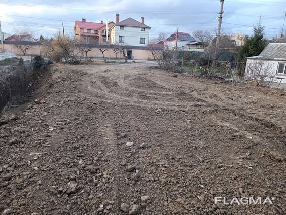 Терміново продам 6 соток за 5 хвилин від моря.