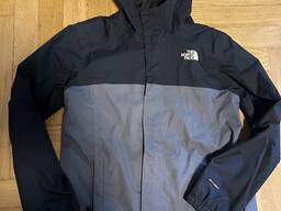 The North Face куртка на 10-12 років!