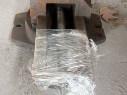 Тиски станочные поворотные 250 мм. 4500грн