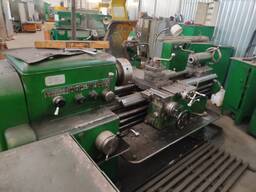 Токарний верстат 1к62