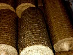 Дубовые брикеты нестро - хорошая замена дровам и углю
