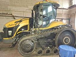 Трактор гусеничний Challenger MT765B