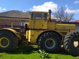 Трактор Кировец К 701 с плугом ПЛН 8-40 (Кропивницкий)