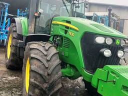 Трактор колісний John Deere 7830