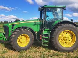 Трактор колісний John Deere 8430