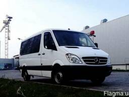 Транспортні послуги мікроавтобусами на 8 місць зі Львова