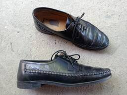 Туфлі 44 розмір .. стєлька 27.5 ?