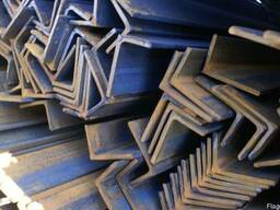 Уголок неравнополочный 45,56,63,75,100,125,160 мм.