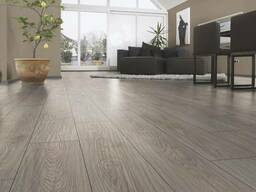 Укладання ламінату та паркетної дошки.