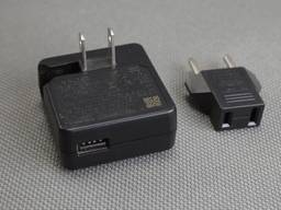USB Portable Power Supply универсальная портативная зарядка Sony с адаптером US-EU