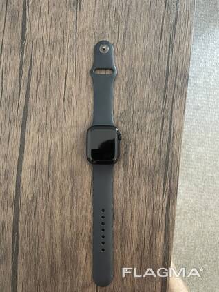 USED Apple Watch Series 7 GPS 41mm Green Aluminum Case With Green Sport Band