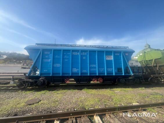 Вагон зерновоз моделі 19-9951 обʼємом 104м. куб.