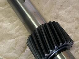 Вал-шестерня редуктора на Волчок -мʼясорубку К7-ФВП-200. Заводська. Нова. Вал, колесо зубч