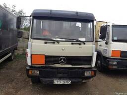 Вантажний mercedes – benz 1320