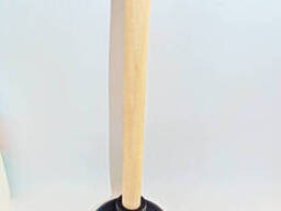 Вантуз для прочистки труб с деревянной ручкой