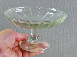 Ваза конфетница креманка мини прозрачное советское стекло БУ скляна цукерниця