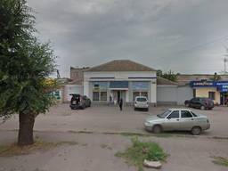 Велике приміщення (магазин склад, офіси).