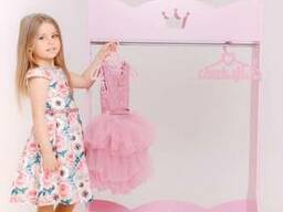 Вешалка для детской одежды) крутая вещь в интерьере детской)