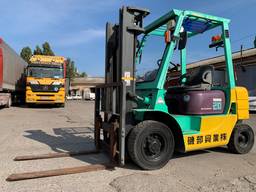 Вилочный автопогрузчик Mitsubishi грузоподъёмностью 2 тонны