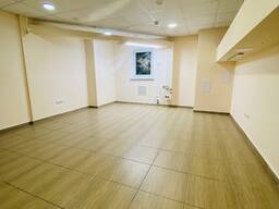 Власник Оренда офіс 23м2 студія агенція салон Лівобережна приміщення кабінет