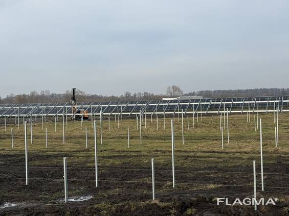Встановлення дорожньої огорожі, монтаж знаків та опор.