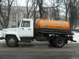 Выкачка выгребных ям в Николаеве. Ассенизатор- услуги. Бочка 6 кубов.