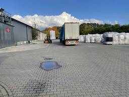 Виробничі приміщення та складський майданчик