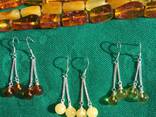 Витончені янтарні сережки кульки з натурального бурштину - фото 3