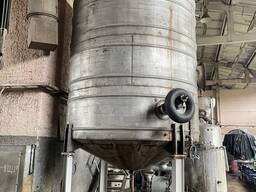 Ємність нержавіюча харчова 28 та 35 м³ | вертикальна, з конусним дном