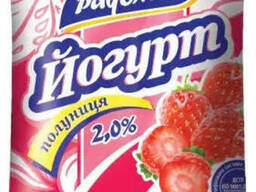 Йогурт 2,5% жирности 400 г Клубника ТМ Радомилк