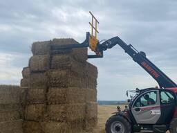 Захват для тюков на погрузчик. Тюкозахват для прямоугольных тюков соломы. Новинка