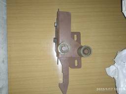 Замок двери шахты