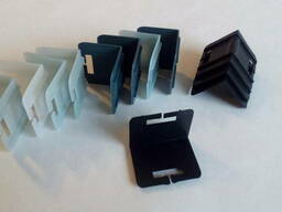 Защитный пластиковый уголок для ПП - ленты