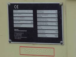 Заводская табличка асфальтоукладчика ABG Titan 7820