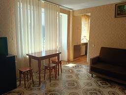 Здам квартиру в центрі на довготривалу оренду , вул. Кафедральна 6