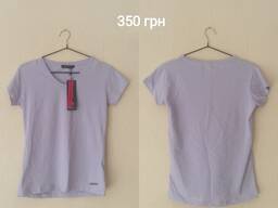 Женские футболки.