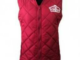 Жилет утеплений стьоганий бордового кольору